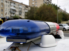 Из-за гололеда столкнулись Lada Priora и КамАЗ: погибла 42-летняя волгоградка
