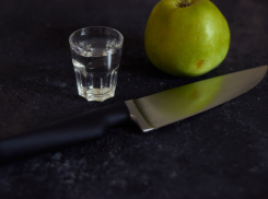 Братские разборки в кафе обернулись поножовщиной в Волгоградской области