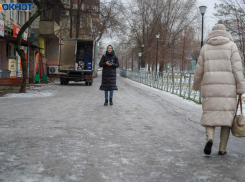 Зима крепчает: синоптики обещают мороз, гололед и снег в Волгограде 15 января 
