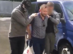 Ставленник Кадина Евгений Ремезов внезапно объявил себя обманутой на 15 миллионов жертвой
