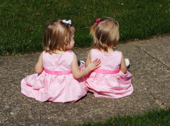 Две двухлетние девочки выпили жидкость для электронных сигарет: волгоградские врачи борются за их жизнь