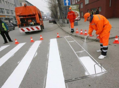 На проспекте Ленина в Волгограде помоют дорожную разметку