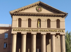 Волгоградец потребовал отставки депутатов, настаивающих на переводе времени