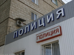 54-летний житель Волгоградской области вспорол горло соседской собаке