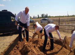 Похваставшегося похоронами тещи волгоградца назвали моральным уродом