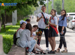 Лучше езжайте в Лондон или Сочи: волгоградские родители против жизни детей на депрессивной родине