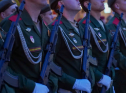 Волгоградцам предлагают стать наемниками и заработать за месяц 240 тысяч рублей