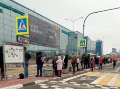 В Волгограде эвакуировали аэропорт