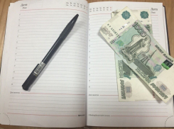 Под Волгоградом судят хирурга за торговлю больничными