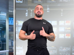 Мускулистый тренер рассказал о погоде в Волгограде на первых выходных октября 