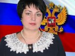 Глава Серафимовича может лишиться должности за сокрытие 1,5 млн рублей 