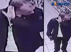 Ритуал алкогольного «маньяка» перед кражами в супермаркете Волжского попал на видео