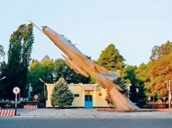 ЖКХ Дзержинского района преждевременно «слил» подрядчика из Питера 