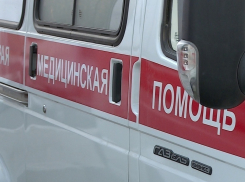 На юге Волгограда перевернулась Skoda Octavia: две пенсионерки в больнице