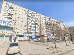 Возле магазинов нашли труп на юге Волгограда