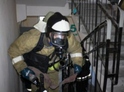 20 человек эвакуировано из-за пожара в 10-этажке в центре Волгограда 