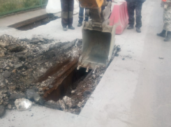 Разрушение моста через реку Бузулук под Волгоградом объяснили его почтенным возрастом