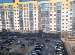 Пожар в ЖК «Республика» в Волгограде попал на видео