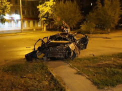 На юге Волгограда в ДТП погибли двое друзей