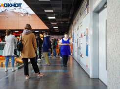 Детское питание без QR не продают, жидкость для вейпа - пожалуйста: волгоградцы о жизни в мини-локдауне