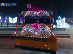 По Волгограду прокатилась веселая коммунальная машина