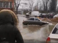 Ливень затопил Волгоград: фото и видео