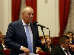 Раскол в областной думе: депутаты – коммунисты официально осудили коллегу Набиева за фразу о пенсионерах-алкоголиках и тунеядцах