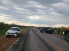 «Там творилось жуткое»: двое погибли и шесть пострадали в шок-ДТП под Волгоградом