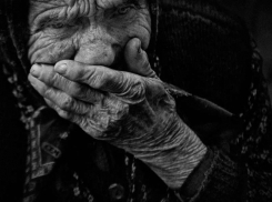 В Волгограде у 88-летней ветерана ВОВ двое парней украли пенсию 