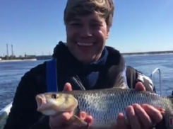 Солист группы «На-На» Вячеслав Жеребкин похвастался уловом с волгоградской рыбалки