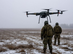 Обломки сбитых БПЛА ищут в туманной степи под Волгоградом