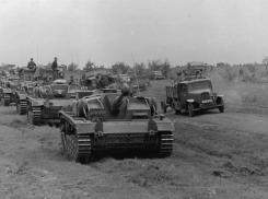 5 августа 1942 года - под Сталинградом развернулись упорные танковые бои