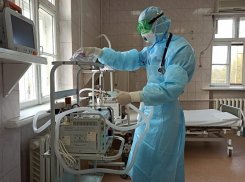 Коронавирус в Волгоградской области стал чаще убивать женщин