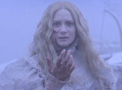 Кровавые призраки заставляли волгоградцев в ужасе покидать премьеру фильма «Багровый пик»