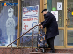 Коронавирус на 26 ноября: волгоградка теряет волосы после заболевания и массовое наказание бизнеса за нарушение режима