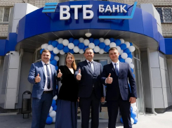 ВТБ открыл мультиформатный офис после реконструкции в Волгограде