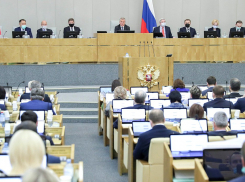 Волгоградских депутатов потребовали выгнать из Госдумы