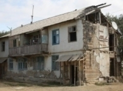 В Волгограде суд заставил чиновников обследовать аварийный жилой дом