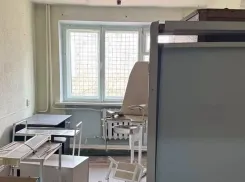 «Туалет из фильма ужасов. Можно на входе об*****»:  в фейке обвинили беременную, показавшую женскую консультацию Камышина