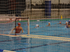 Ватерполистки из Волгограда одержали первые победы