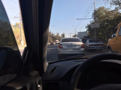 В глухой пробке застряли горожане на севере Волгограда