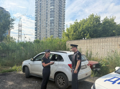 Иномарку забрали на месте у накопившего миллионные штрафы волгоградца