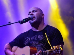 Рок-бард из Волгограда Бранимир споет с известной группой «Калинов мост»