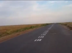 В Волгограде появилась сомнительная дорожная разметка. Видео