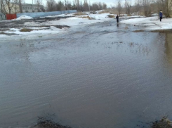 МЧС предупреждает волгоградцев о затоплении дорог и частных домов