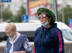 В Волгограде почти 40% населения нарушают масочный режим из-за жары