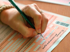 Три школьницы сдали ЕГЭ по биологии на 100 баллов в Волгоградской области