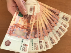 За «борьбу» с экономическими преступлениями волгоградский полицейский проведет в колонии 8 лет 