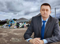 Надоел дележ мэрии и регоператора: волгоградец потребовал ясности с вывозом мусора