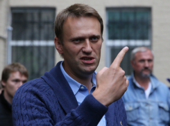 Алексей Навальный ездит по Волгограду